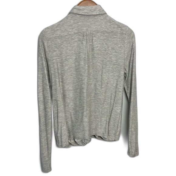 Banana Republic Grey Wrap Front Button-Down Blouse Size Small Minimalist Basic - Picture 2 of 13